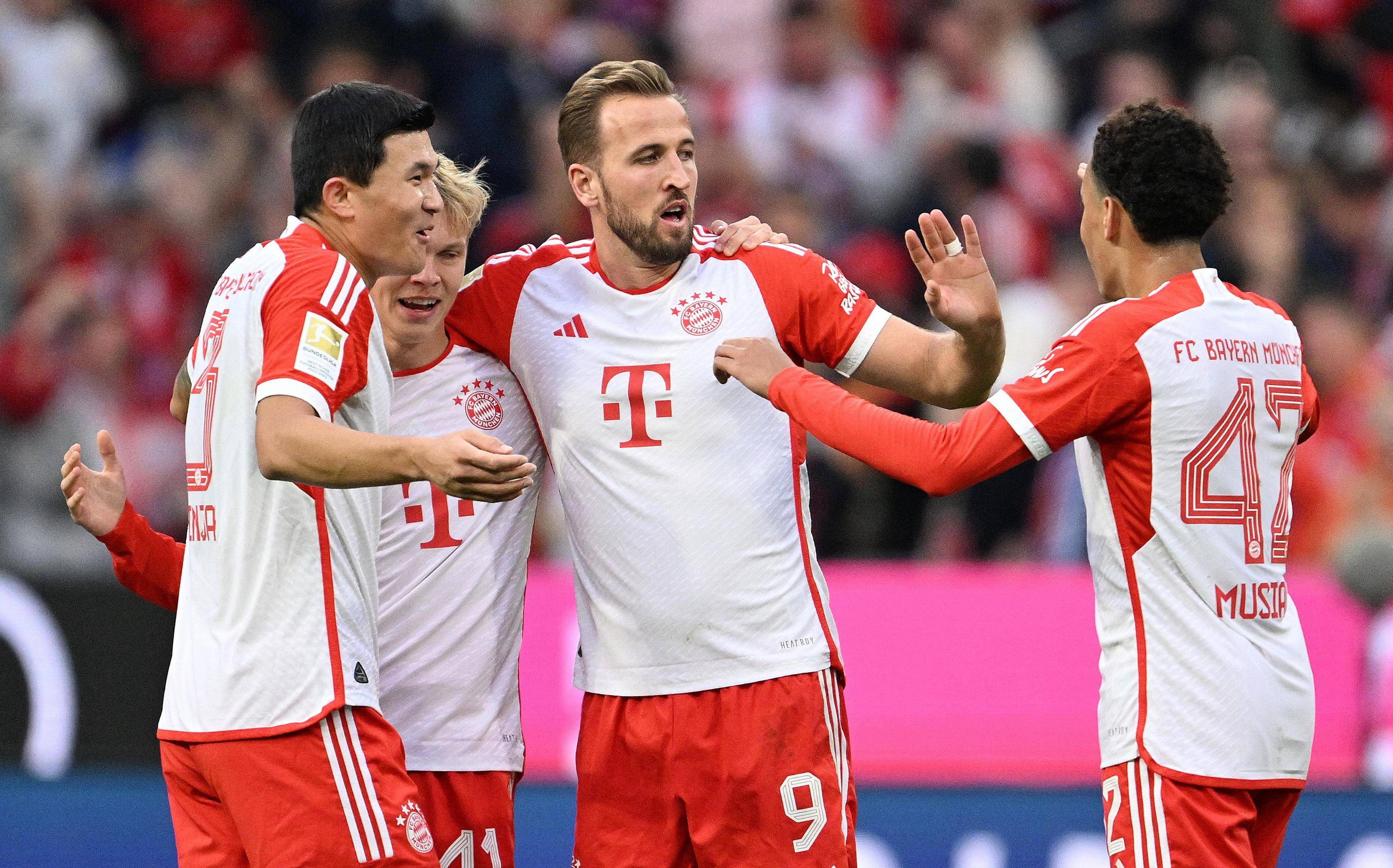 s15-包含德甲今晨再迎强敌，巴塞罗那复出首秀，主帅态度：气氛紧张，临场指挥获称赞的词条